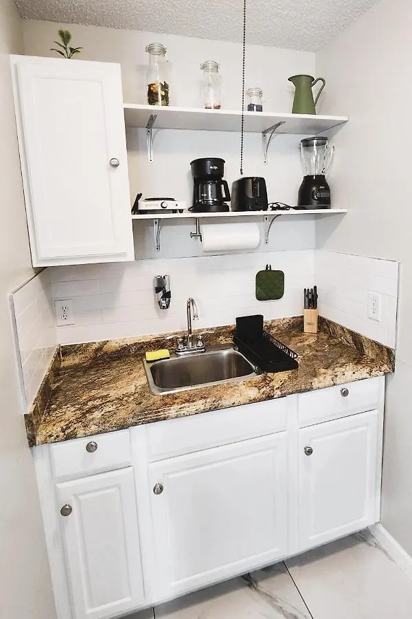 Adorable Mini Suite In Tampa 0*,