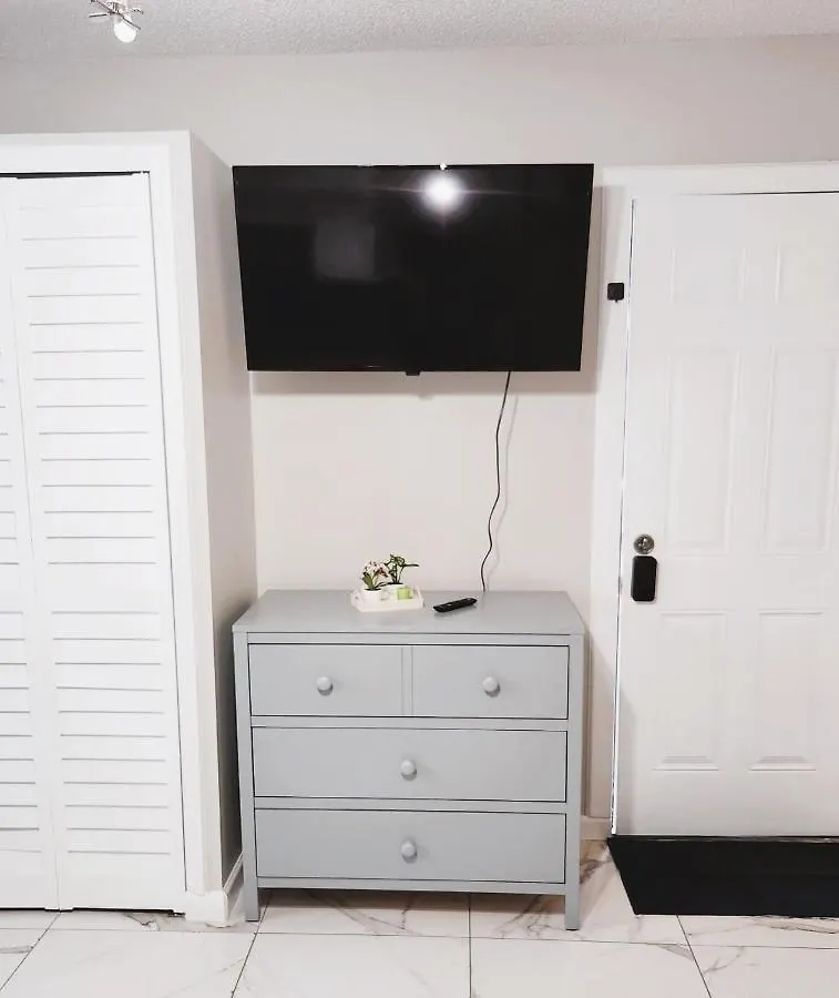 Adorable Mini Suite In Tampa