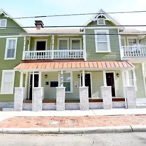 Cosy 3-bedroom Downtown Walk To Convention Center Tampa